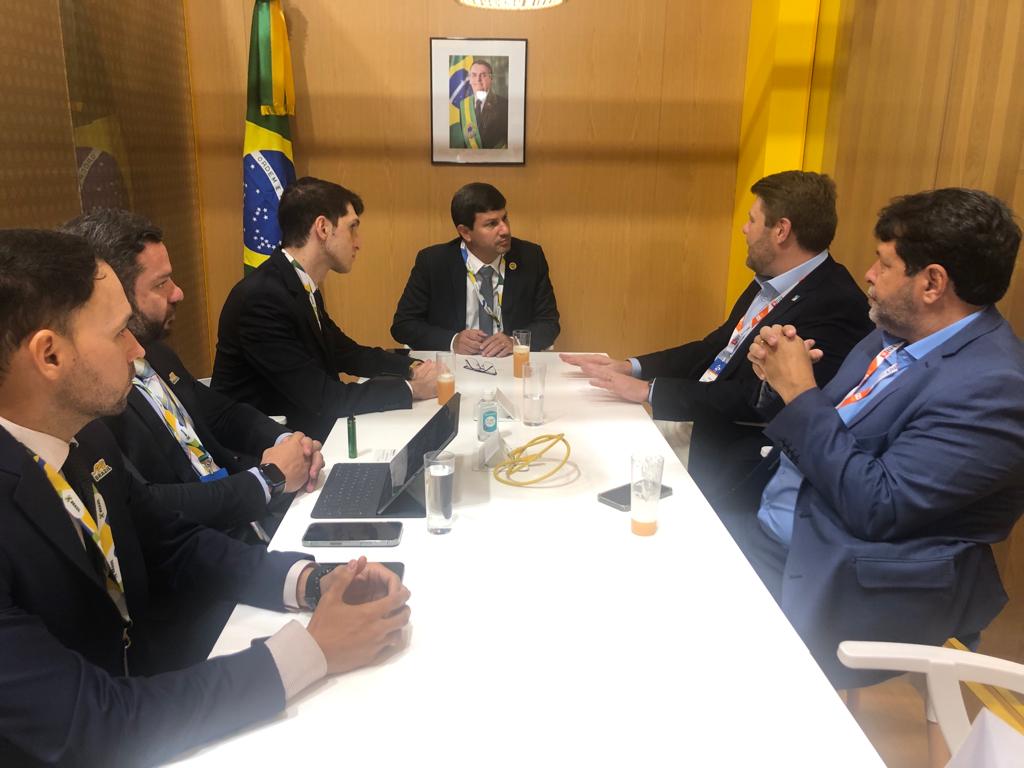 Reunião Embratur, TAP e Turismo de Portugal na BTL
